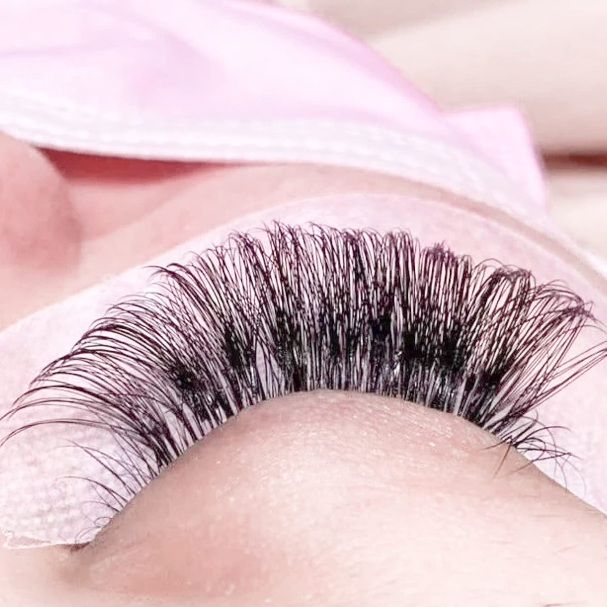 VEYES INC Classic Volume Lash Extensions 0.03-0.20 J/B/L/C/CC/D/DD Curl 5-25mm Mixed & Single Length Tray, Premium Silk Eyelashes, Professional Supplies for Lash Techs(Matte Black 0.15 D 8-16mm) VEYES INC