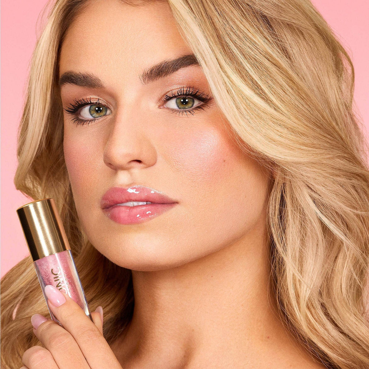 ICONIC LONDON Lustre Lip Oil | Non Sticky, Moisturizing and High Shine Lip Oil, Containing Vitamin C and Hyaluronic Acid, Cruelty Free, Vegan Makeup, Sugar Mama (Pink), 6 mL/ 0.2 Fl Oz ICONIC LONDON