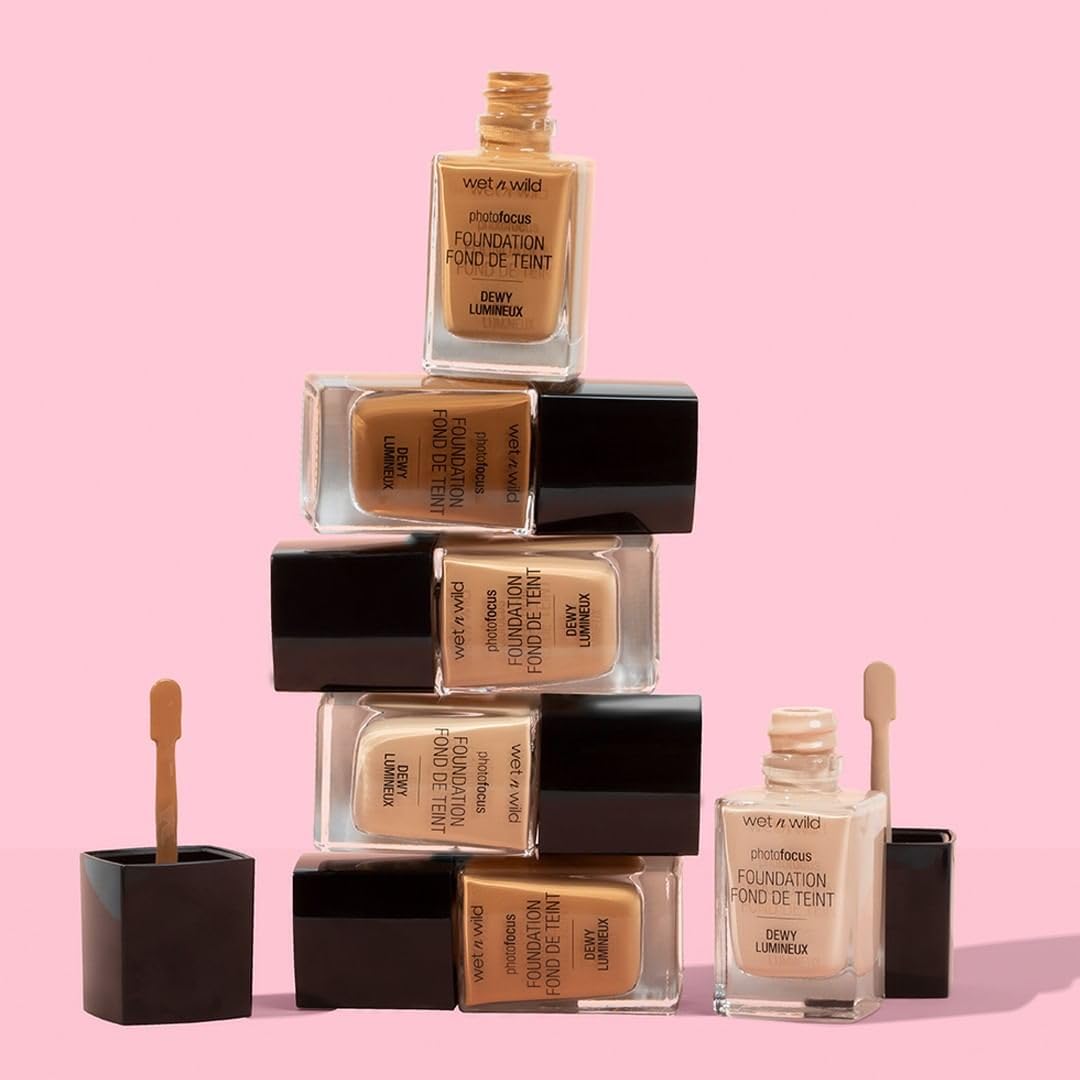 wet n wild Photo Focus Dewy Liquid Foundation Makeup, Soft Beige (Packaging May vary) wet n wild