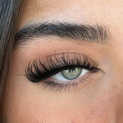 Mink Lashes Fluffy 6D False Eyelashes 17mm Wispy Cat Eye Lashes that Look Like Extensions Strip Lashes Pack Kiromiro