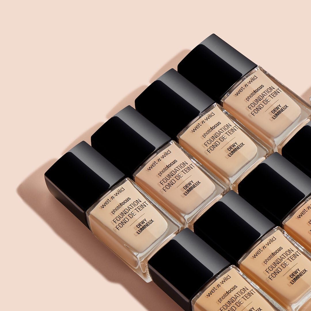 wet n wild Photo Focus Dewy Liquid Foundation Makeup, Soft Beige (Packaging May vary) wet n wild