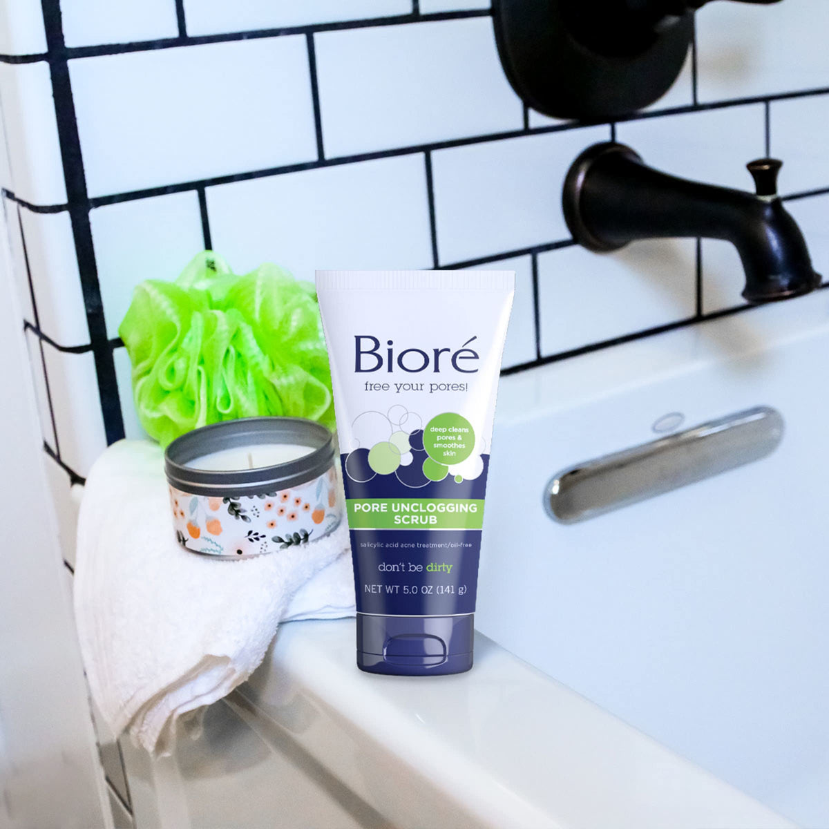 Biore Pore Unclogging Scrub With Salicylic Acid, Oil Free, 5 Oz Bioré