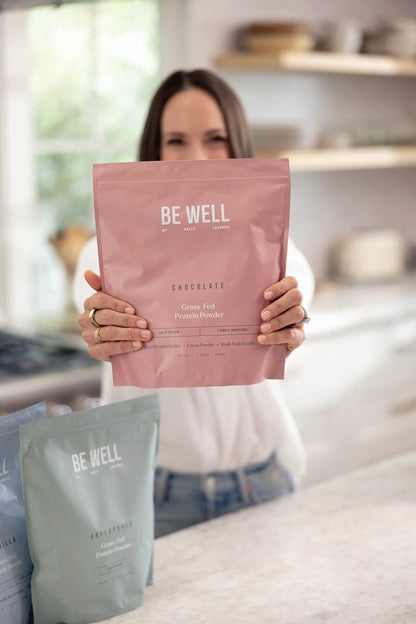 Be Well by Kelly Chocolate Grass-Fed Beef Protein Powder, 24G of Protein & 1G Net Carbs (3 Ingredients, 30 Servings) 9 Amino Acids + 3 BCAAs No Soy, No Dairy, Stevia-Free, No Sugar Added 1.87lb 849g Be Well by Kelly LeVeque