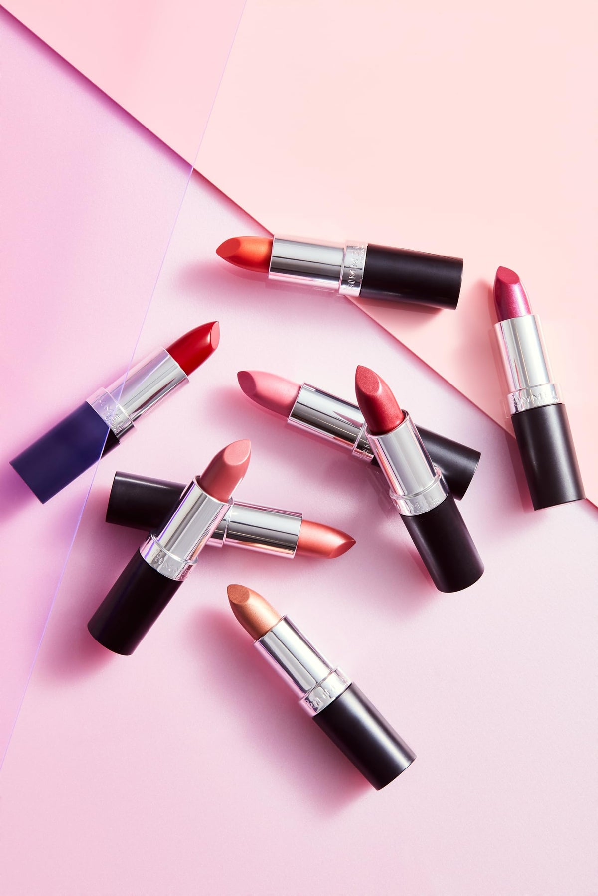 Rimmel Lasting Finish Lipstick | Up to 8 Hours of Intense Lip Color with Color Protect Technology and Exclusive Black Diamond Complex | 0.14 fl oz (Pack of 1) | 002 Candy Rimmel
