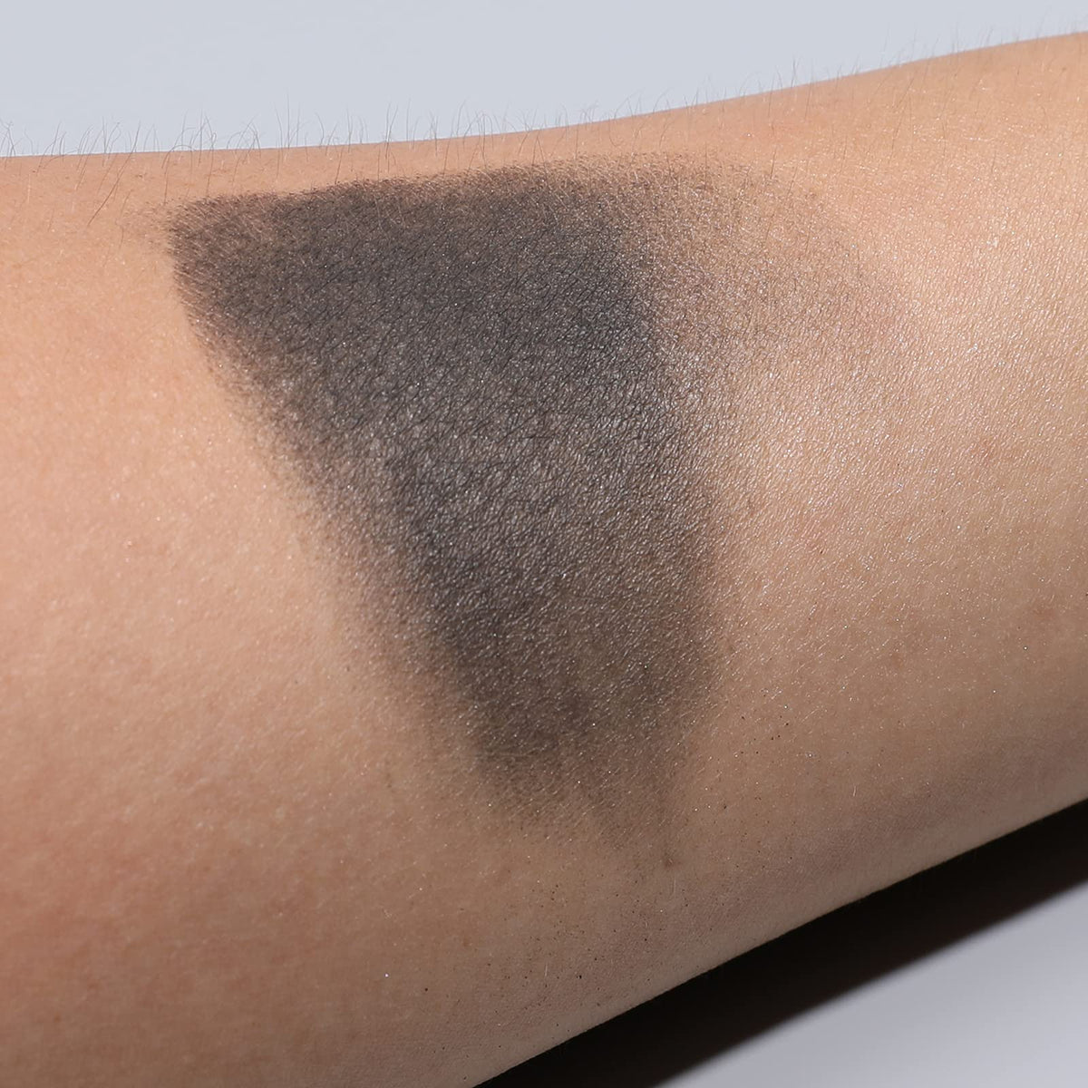 IS’MINE Single Black Matte Eyeshadow Powder Palette IS'MINE