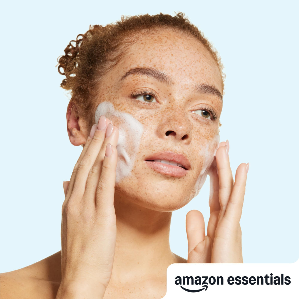 Amazon Essentials Cleanser Face Wash - Salicylic Acid with Ceramides & Vitamin D, 8 fl oz, 1-Pack (Previously Amazon Basics) Amazon Essentials