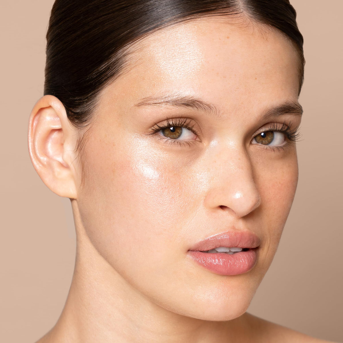 Jouer Luminizing Glow Drops Serum with 7% Niacinamide | Mix 2–3 Drops With Moisturizer or Foundation For A Summer Glow, Use With or Without Makeup, 1 fl oz Jouer