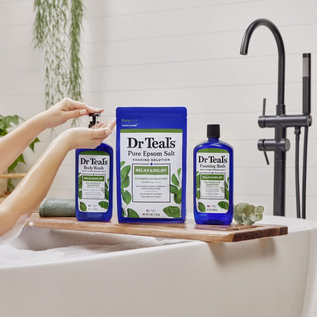 Dr Teal's Body Wash with Pure Epsom Salt, Relax & Relief with Eucalyptus & Spearmint, 24 fl oz (Pack of 2) Dr Teal's