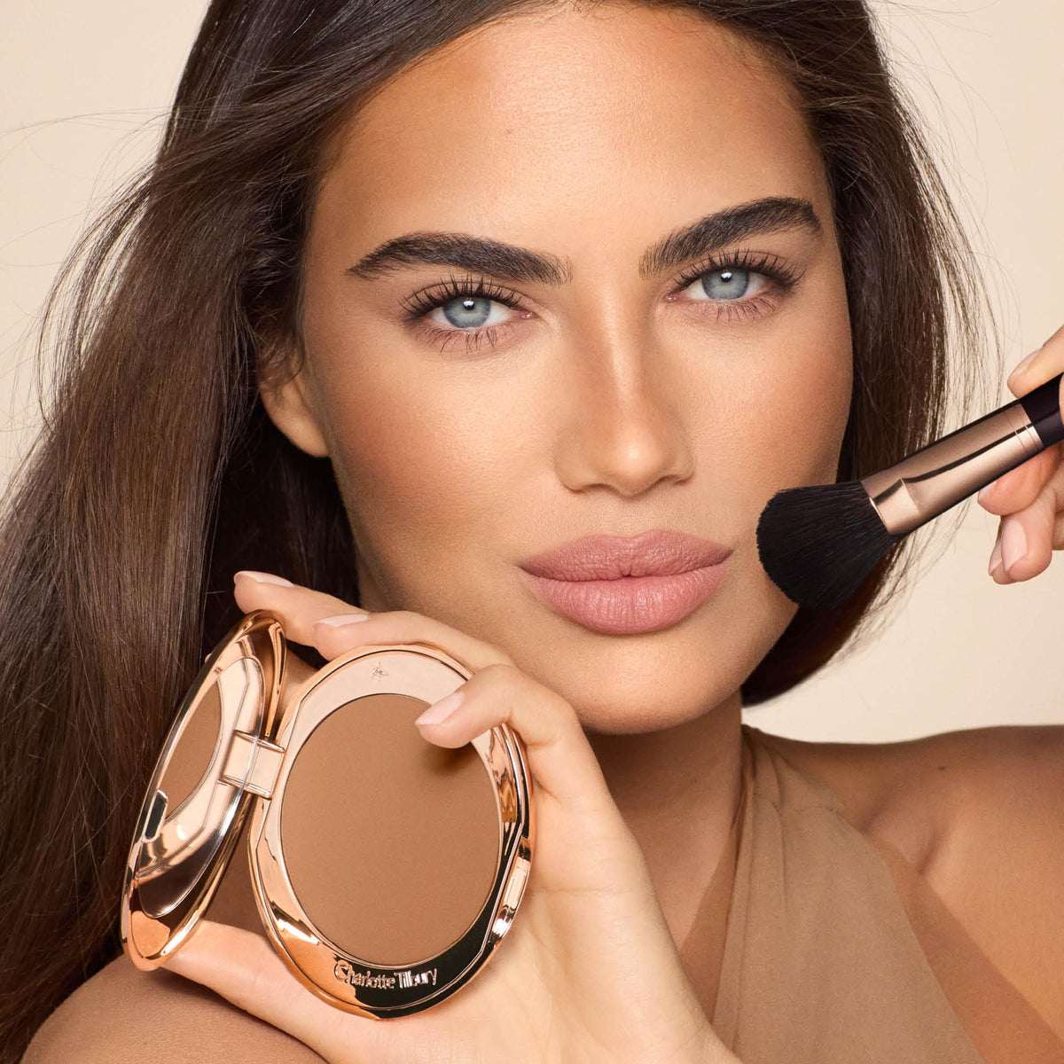 Charlotte Tilbury Airbrush Matte Bronzer - Smoothing & Blurring Powder Charlotte Tilbury