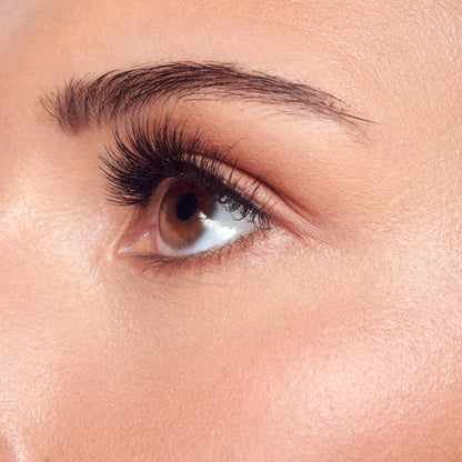 Kiss Looks So Natural, False Eyelashes, 'Shy', 12mm, Includes 5 Pairs Of Lashes, Easy to Apply, Reusable Lash Clusters KISS