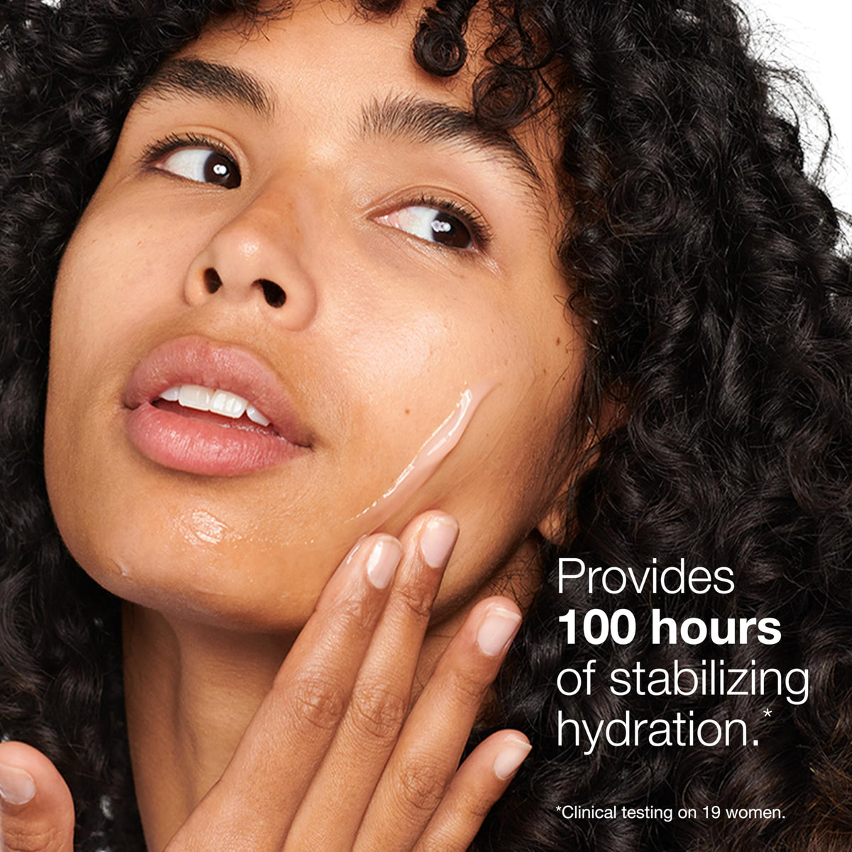 Clinique Moisture Surge 100H Auto-Replenishing Hydrator Oil Free Face Moisturizer | With Hyaluronic Acid, Aloe Bioferment and Vitamins C + E | For All Skin Types | Hydrating + Moisturizing, 1 Fl Oz Clinique