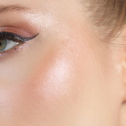 Stila Heaven's Hue Highlighter, Lightweight Hybrid Putty/Powder (Kitten) stila