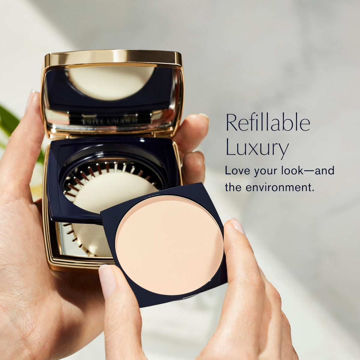 Estée Lauder Double Wear 12-Hour Stay-in-Place Matte Powder Foundation | Controls Oil & Shine, 0.39 Ounce, 2C3 Fresco Estée Lauder