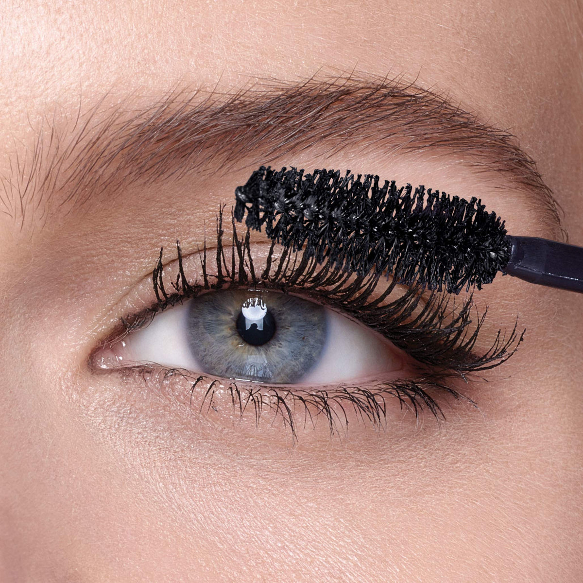 Maybelline Volum' Express Falsies Volumizing, Washable Mascara, Blackest Black, 1 Count MAYBELLINE