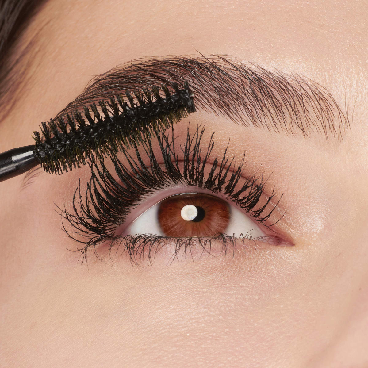 Maybelline Volum' Express Colossal Washable Mascara Makeup, Volumizing, Glam Black, 1 Count MAYBELLINE